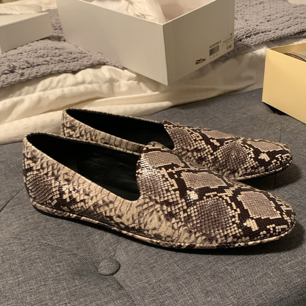 Vince Beige Snake padded Loafer